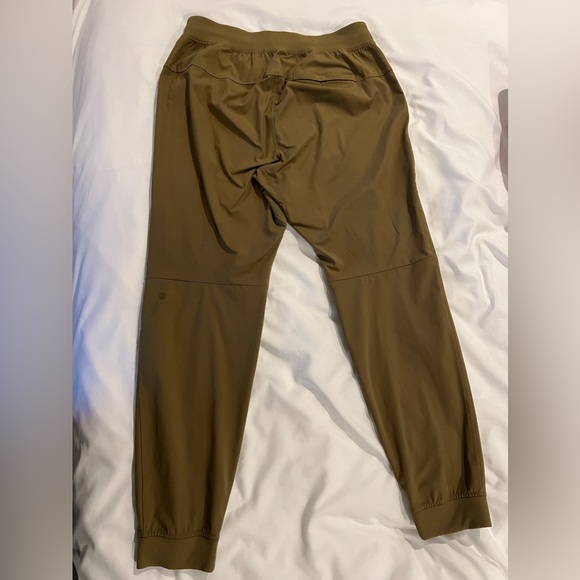 Lululemon ABC Jogger *Warpstreme - Artifact - Large - 30” Length - Picture 7 of 9